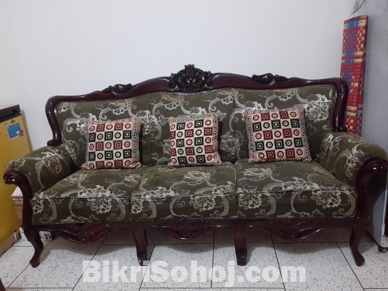 Sofa set